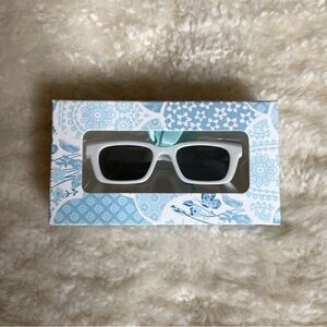 NWT Taylor Swift Sunglasses Ornament